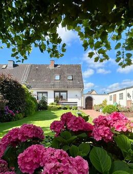 Liebevoll gepflegt- Haus mit traumhaftem Garten - Neumünster