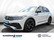 VW Tiguan, 2.0 TDI R-Line"Black Style", Jahr 2023 - Bielefeld