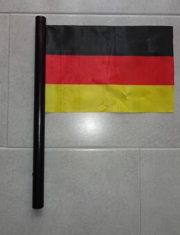 Deutschlandfahne mit Musik zu verkaufen - Walsrode