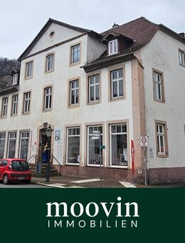 Denkmalgeschütztes Renditeobjekt mit Wohn- und Gewerbeeinheiten im Stadtzentrum - Bad Karlshafen