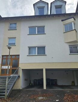 Gemütliche 2-Zi.-Whg. mit Terrasse und Blick auf Wald - Heidenheim (Brenz)