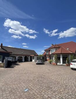 Multifunktionale Liegenschaft mit Entwicklungspotenzial - Wohnen & Arbeiten kombinieren - Vlotho