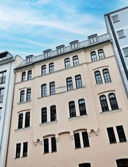 E & Co. - Rarität - Hochwertig sanierte 2-Zimmer Altbauwohnung in Denkmalhaus zum Erstbezug - München