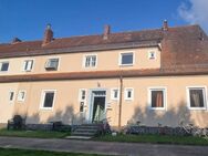 NEUMANN - 2ZKB Erdgeschosswohnung in renovierungsbedürftigen Zustand. - Weichering