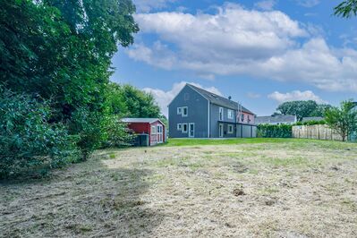 Top gepflegtes Doppelhaushälfte mit großem Grundstück in Geilenkirchen - Teveren!
