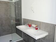 ** Erstbezug nach Sanierung ** Tolle 4 Zimmer Wohnung mit Wanne + Dusche sucht neuen Mieter! - Zwickau