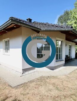 ATTRAKTIVER BUNGALOW - MIT FUSSBODENHEIZUNG, KAMIN & CARPORT - RUHIGE & IDYLLISCHE LAGE IM GRÜNEN - Bernau (Berlin)