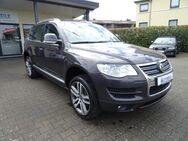 VW Touareg W12 Individual 6.0 LEDER XENON NAVI PDC - Oerlinghausen