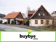 Schönau a. d. Brend: Preisgekrönter Garten mit Wohnhaus und Scheune - Schönau (Brend)
