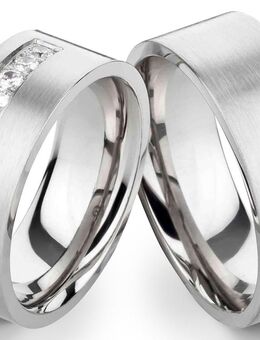 Gravierbare Edelstahlringe E141 mit Zirkonias und 8mm breit - Aholming