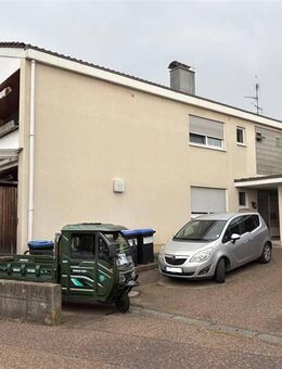 Zweifamilienhaus in begehrter Lage mit naturnahem Garten - Ehingen (Donau)
