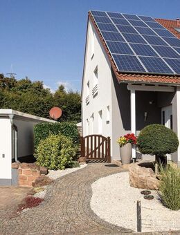 Otterbach - Energieeffiziente, moderne Doppelhaushälfte m. schönem Grundstück, PV-Anlage und Garage - Otterbach
