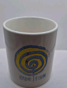 Radio Essen Tasse altes Logo 9cm hoch Durchmesser 8cm weiß Porzellan Lokal Werbu - Essen
