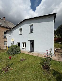 Günstiges EFH mit Terrasse, Garage, Dusche und sonnigem Grundstück am grünen Ortsrand - Lugau (Erzgebirge)