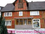 Geräumiges Anwesen für Wohnen und Mehr! - Calden