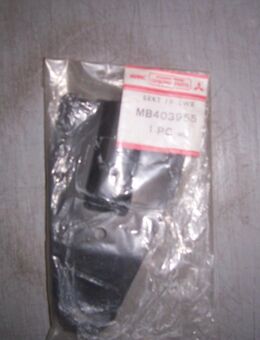MB403955 Halter seitlich unten, Stossfänger vorn/Stoßstangenhalter vorn unten Mitsubishi Colt/Lancer - Hannover Vahrenwald-List