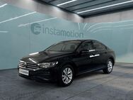 VW Passat, AUTOMATIK KLIMATRONIC, Jahr 2022 - München