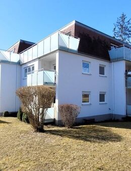**Bezaubernde Erdgeschosswohnung mit Balkon und Stellplatz in guter Lage** - Bad Dürrheim