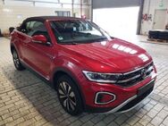 VW T-Roc Cabriolet, 1.5 TSI Move, Jahr 2023 - Langenhagen