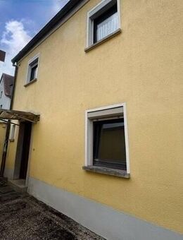 DHH in Altdorf mit Potential - Altdorf (Nürnberg)