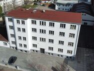 Modernisierte Zwei-Raum-Wohnung mit Pkw-Stellplatz - Zeitz