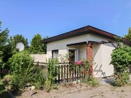 Rügen: Urlaubsträume erfüllen: Bungalow auf Eigentumsland am Jasmunder Bodden - Sagard