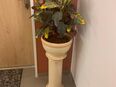 Porzellanblumensäule mit künstlicher Pflanze 120 cm hoch in 21147