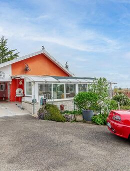 Charmantes EFH mit großer Terrasse und ELW und traumhaften Alpen- & Bergblick in Bestlage von Singen - Singen (Hohentwiel)