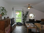 Ansprechende 2-Zimmer Dachgeschosswohnung mit Einbauküche und Stellplatz! - Mainburg