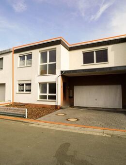 Familie aufgepasst! ZFH in Bad Lippspringe, OG bereits leerstehend, EG folgt Ende des Jahres - Bad Lippspringe