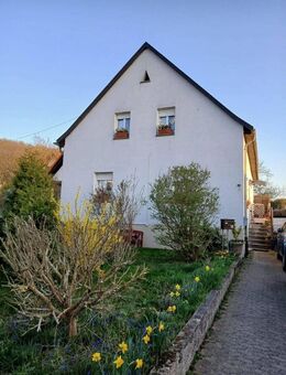 Freistehendes Einfamilienhaus mit großem Garten und viel Potential - Hargesheim