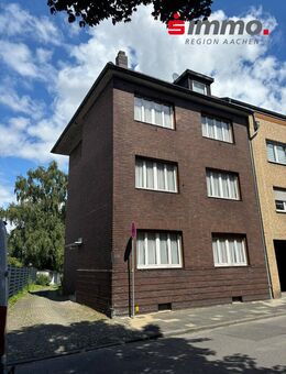 Modernisierungsbedürftiges Mehrgenerationenhaus mit außergewöhnlichem, innerstädtischen Grundstück - Alsdorf (Nordrhein-Westfalen)