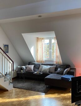Kapitalanlage in Erbbaurecht + schöne Maisonette und KFZ-Stellplatz + bestens vermietet - Düsseldorf