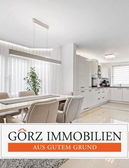 Ruhig & gut angebunden: Doppelhaushälfte mit Garten, Keller & Carport in Norderstedt - Norderstedt