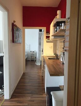 ****Studenten aufgepasst !**** kleine Wohnung, mitten in der Stadt und doch ruhig gelegen. - Hildesheim