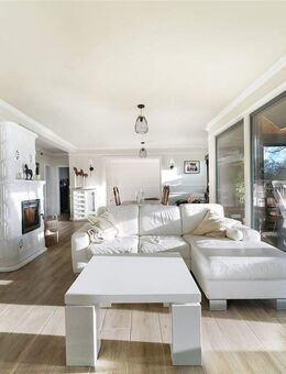 Elegant und stilvoll modernisiert! Einfamilienhaus mit Panorama ins Grüne - Jesteburg