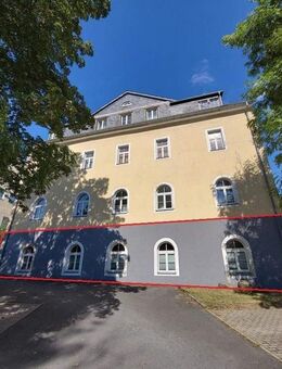 PREISREDUKTION: Leerstehende 2-Zi-Wohnung mit 3 Stellplätzen im Zentrum von Altenberg *PROVISIONSFREI* - Altenberg