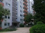 Gut geschnittene 2 Zi Wohnung mit Weitblick - Germering