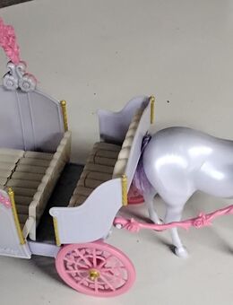 Barbie Pferd mit Prinzessinkutsche - Willebadessen