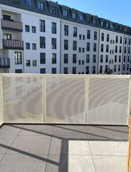 Gemütliche Wohnung mit Balkon und EBK - Dresden