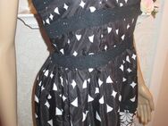 NEUw * Blumen * Blüten * Flower- Power * mit Lace * Batist- Spitze * Bustier * Mini- Kleid "YUMI" Gr. 34, 36- 38/ XS- S * schwarz * weiß - Riedlingen