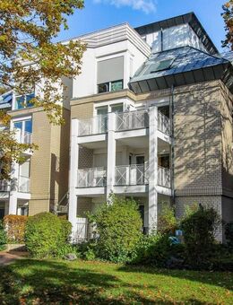Charmante 3 Zimmer Maisonnettewohnung mit Dachterrasse und TG-Stellplatz in Bonn Heiderhof - Bonn