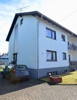 Zweifamilienhaus in Völklingen - Lauterbach mit Garten und Garage. - Völklingen