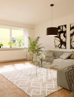 Exklusive komplett entkernte neu renovierte Wohnung für den Erstbezug im Zentrum von Regensburg (sehr ruhige Lage) diskret zu verkaufen - Regensburg