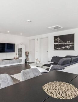 Provisionsfrei - Lichtdurchflutete Wohnung mit großzügigem Wohnbereich & Terrasse - Denkendorf (Baden-Württemberg)