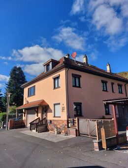 Mehrfamilienhaus in ruhiger Lage in Sonneberg OT Köppelsdorf - Sonneberg