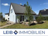 Gut geschnittenes Einfamilienhaus mit Luft-Wärmepumpe und schönem Grundstück in Coburg - Scheuerfeld - Coburg