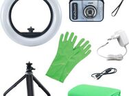 Vtech® KidiZoom Video Studio - Deluxe Bundle Kinderkamera (5 MP, inkl. Selfie-Funktion, Ringlicht und Ministativ)