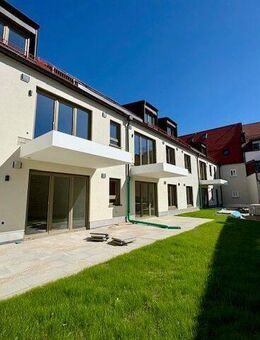 E & Co. - Ruhige und hochwertige 3-Zimmer Wohnung mit schöner Terrasse und kleinem Garten - Landshut