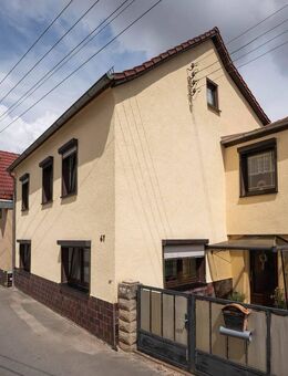 Einfamilienhaus mit Garten in ruhiger Lage - Serba